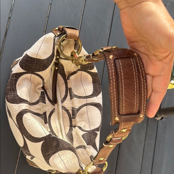 Sold out - Picture 5 of 6